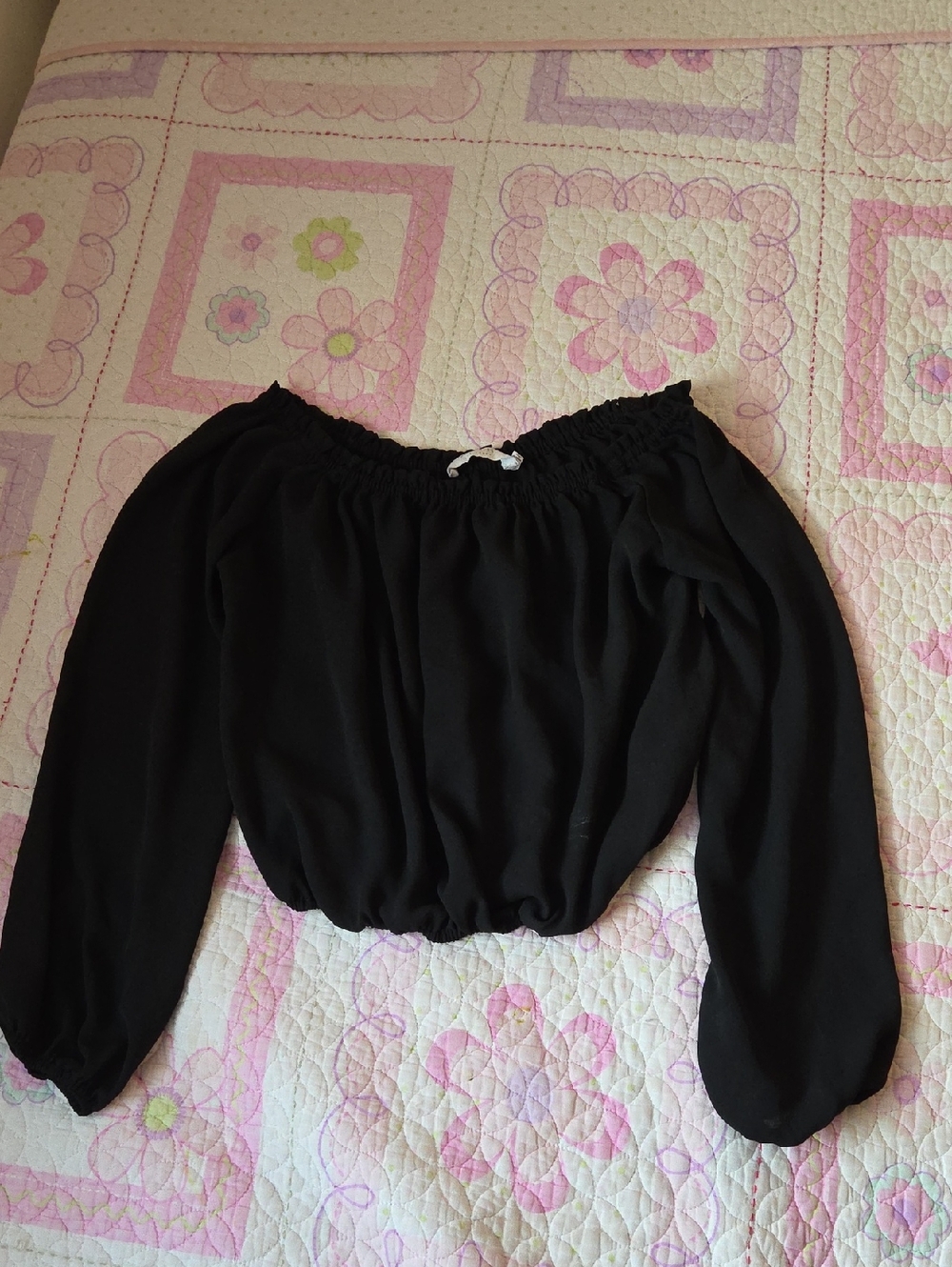 Astr Black Off-Shoulder Cropped Top